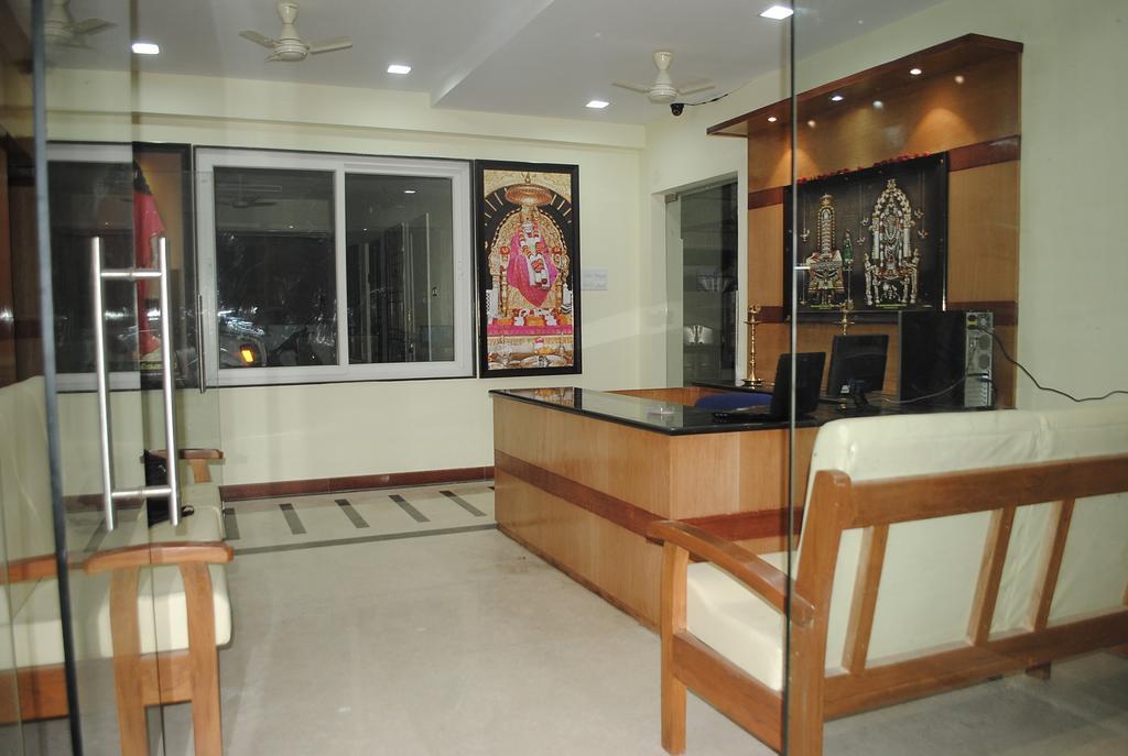 Ssr Hotel Srikalahasti Extérieur photo