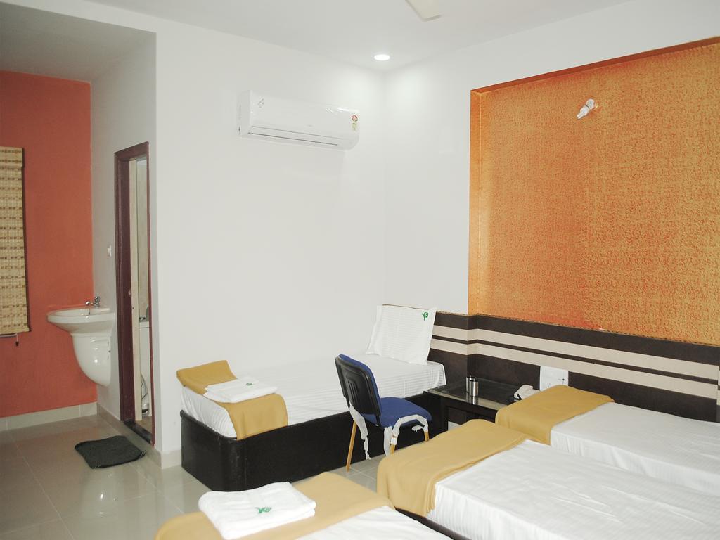 Ssr Hotel Srikalahasti Extérieur photo