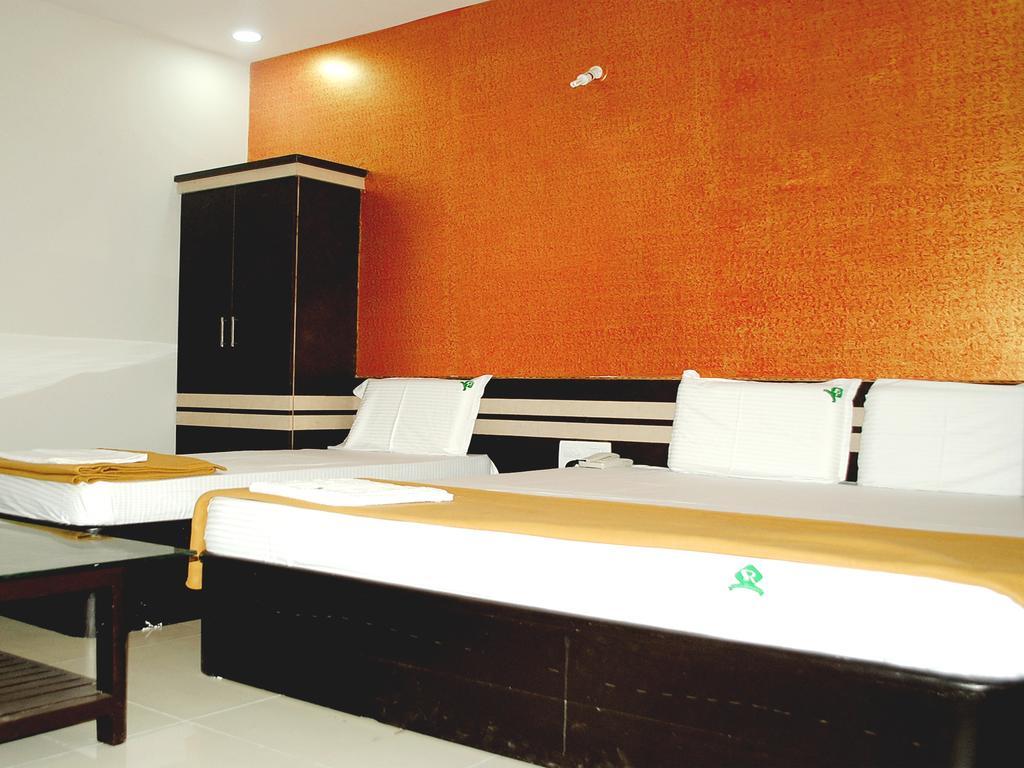 Ssr Hotel Srikalahasti Extérieur photo