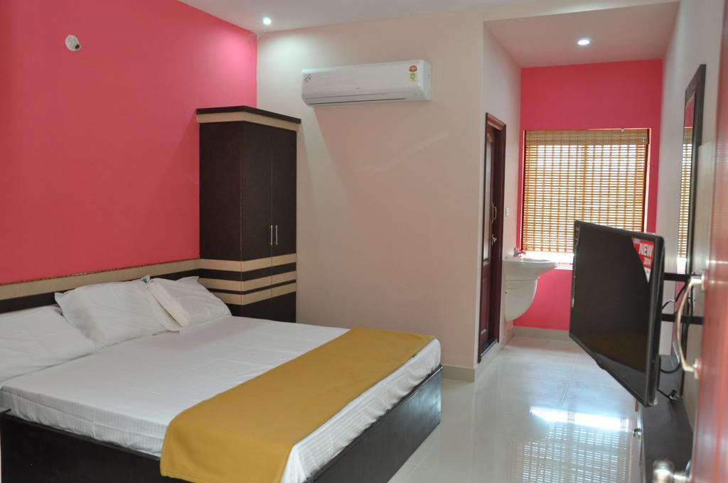 Ssr Hotel Srikalahasti Extérieur photo