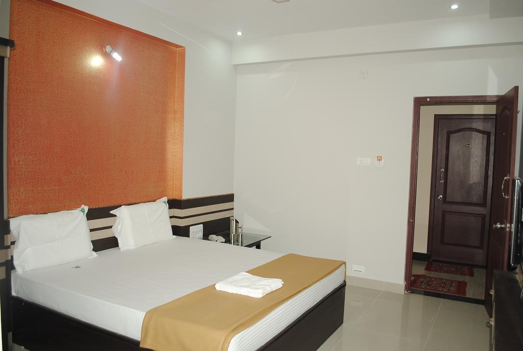 Ssr Hotel Srikalahasti Extérieur photo
